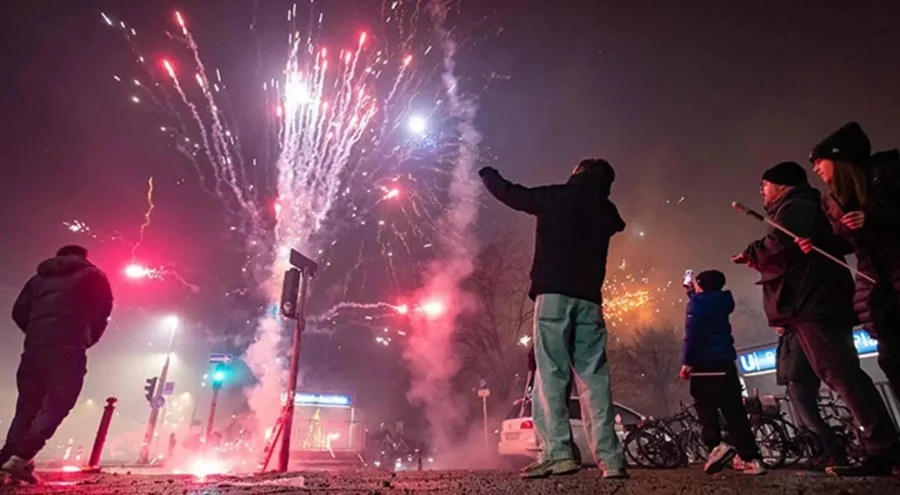 Almanya'da 'havai fişek yasağı' için 3 milyon imza toplandı