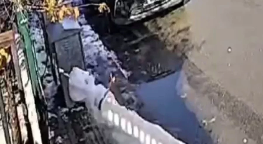 Bursa'da kardan adam güneşe yenildi! O anlar kamerada