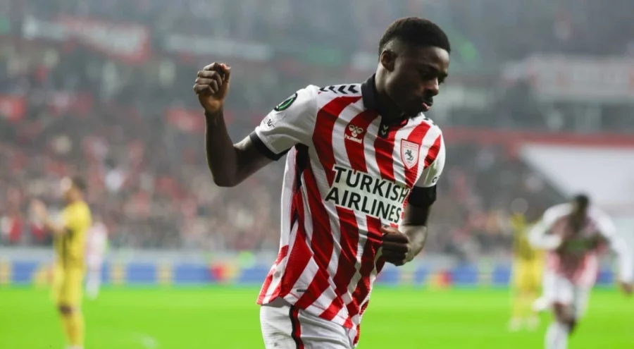 Fenerbahçe, Musaba'nın lisansını çıkardı