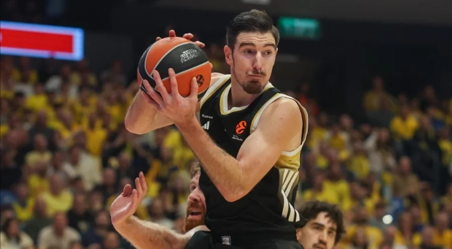 Nando de Colo yeniden Fenerbahçe'de