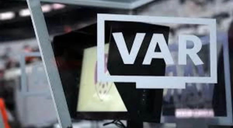 Galatasaray - Trabzonspor maçının VAR hakemi belli oldu!