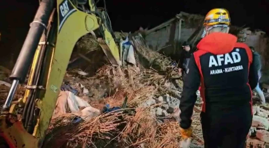 Aksaray'da mandıra çökmesi sonucu çok sayıda hayvan telef oldu