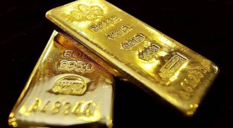 Altın yeniden gözünü zirveye dikti: Fed mesajları ve Venezuela krizi fiyatları artırdı