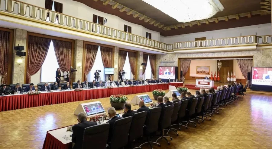 Süreç komisyonunun yazım ekibi 'ortak rapor' için toplanıyor: Hangi partiden kimler yer aldı?