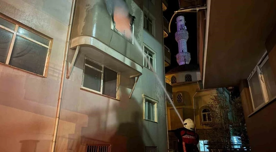 Mersin'de elektrikli soba yangına neden oldu