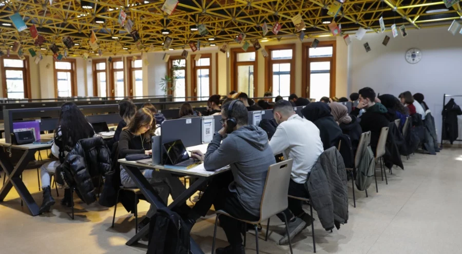 Bursa Büyükşehir Belediyesi'nin kütüphanelerine yoğun ilgi