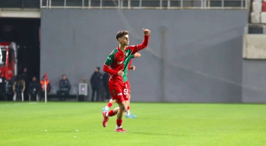 Adem Yeşilyurt, Fenerbahçe'yle anlaşmaya çok yakın