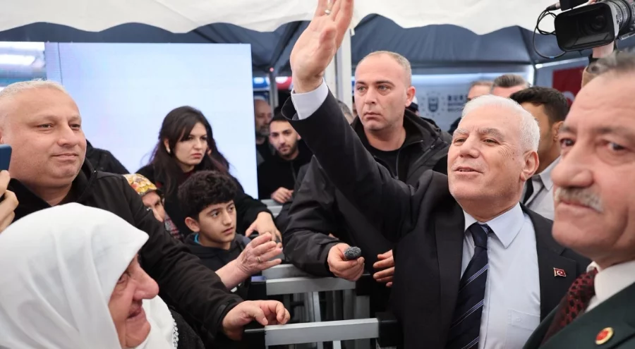 Saldırı girişimi sonrası Başkan Bozbey'den açıklama: Kimse hizmet aşkımızı engelleyemez