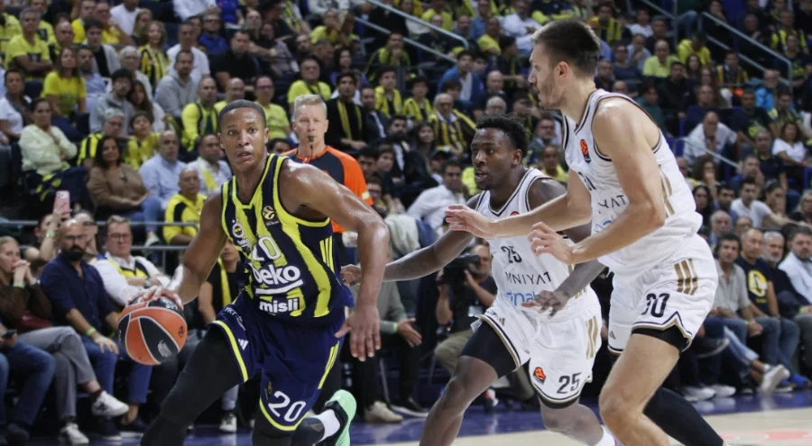 Fenerbahçe, Dubai Basketbol deplasmanında