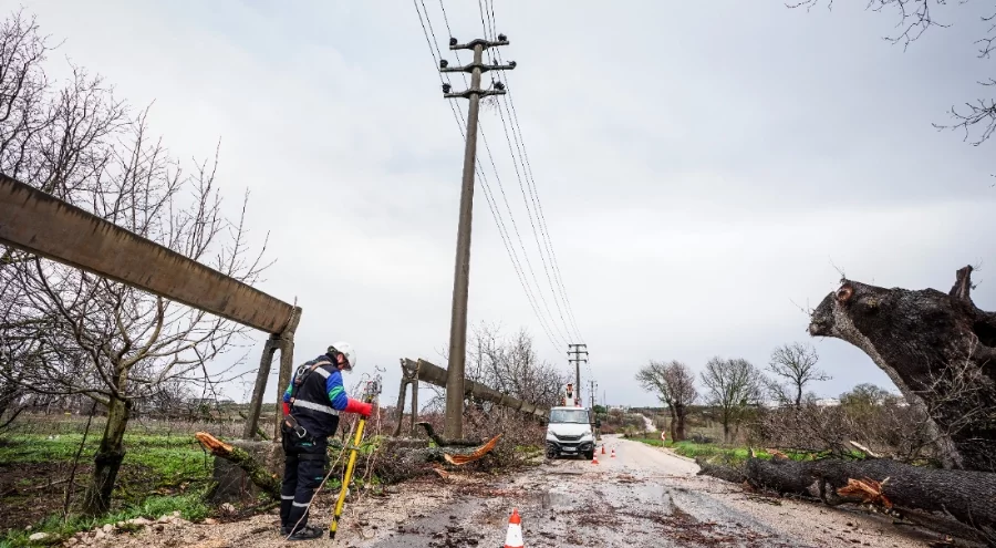Bursa'da UEDAŞ olumsuz hava şartlarına karşı teyakkuzda