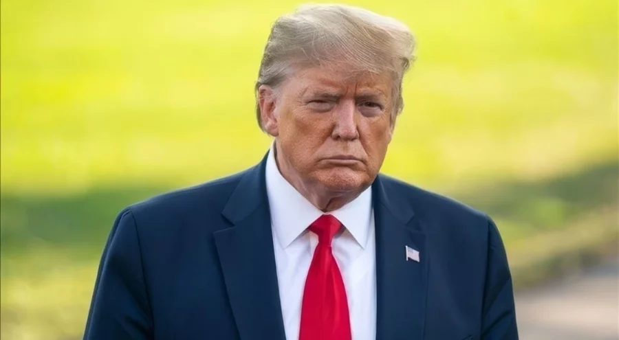 Trump, ICE polisleri tarafından öldürülen kadını kendini savunma amaçlı  ateş edildiğini savundu