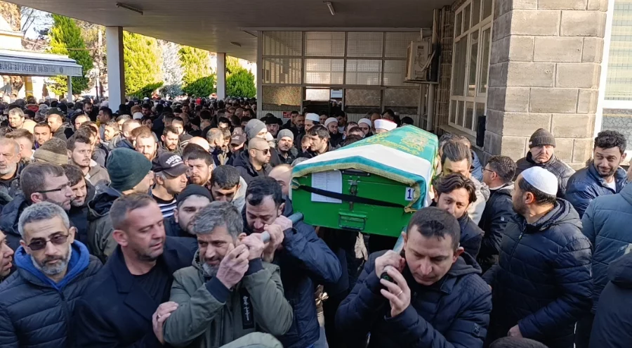 Bursa'da vinçte akıma kapılarak hayatını kaybeden patron son yolculuğuna uğurlandı