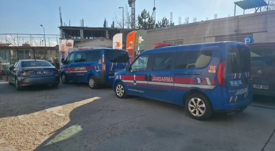 Bursa'da cami önünde rahatsızlanan adam kurtarılamadı