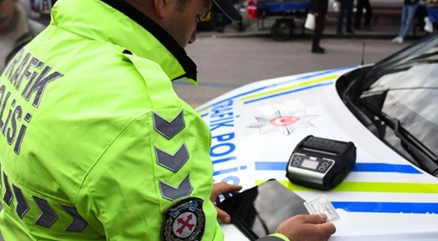 Kanun teklifi Meclis'te kabul edildi: Yeni trafik cezalar cep yakacak