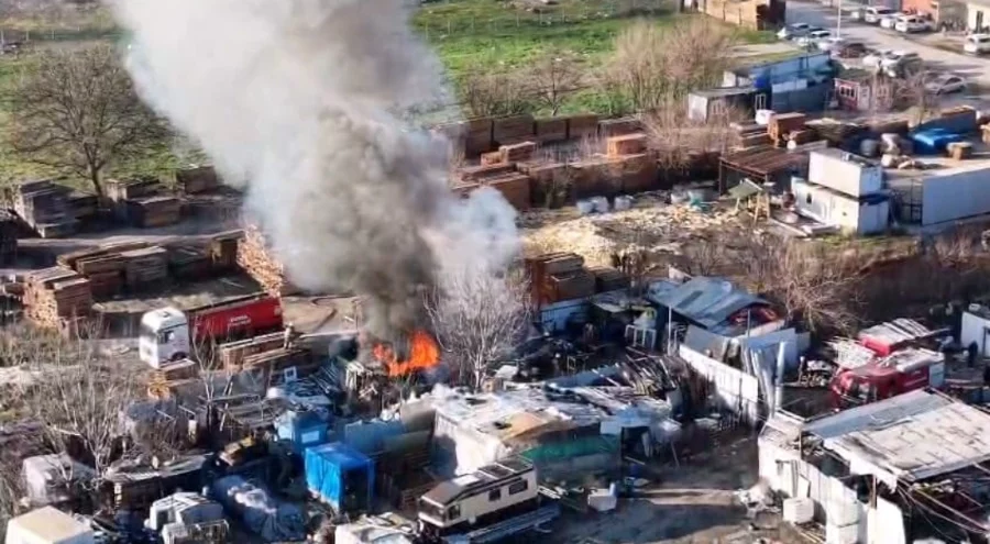 Bursa'da geri dönüşüm tesisinde yangın çıktı