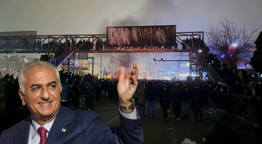 Sürgündeki Rıza Pehlevi'den İran'daki göstericilere 'Sokakları terk etmeyin' çağrısı