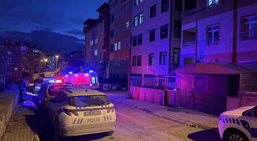 Kayseri'de tartıştığı erkek arkadaşını banyoda bıçaklayarak öldürdü