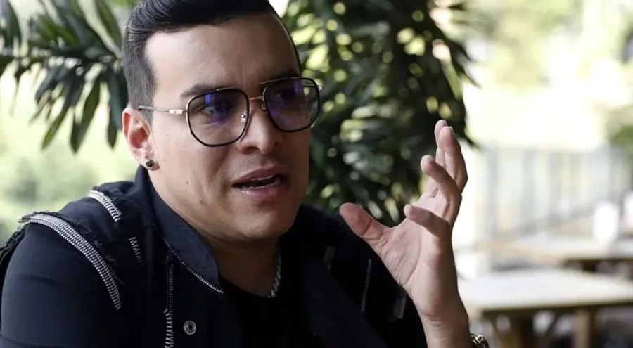 Kolombiya'da uçak düştü! Şarkıcı Jimenez'in de aralarında olduğu 6 kişi öldü