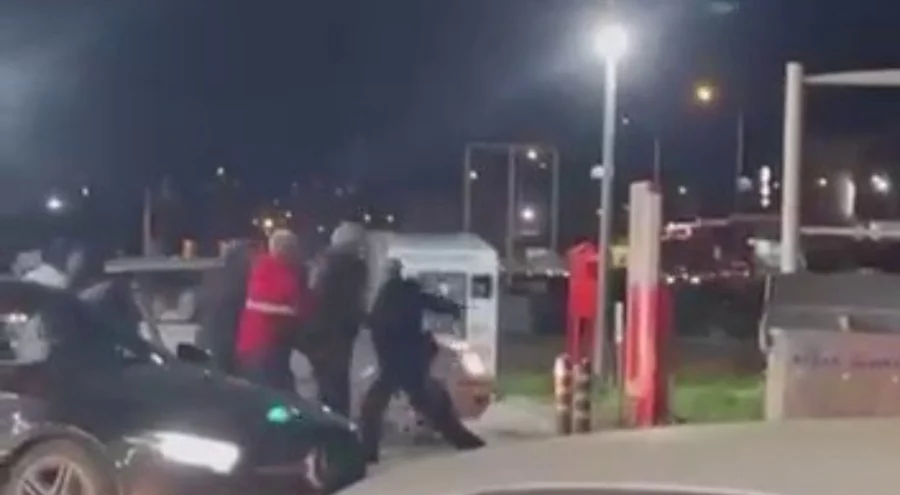 Bursa'da akaryakıt istasyonunu boks ringine çevirdiler!