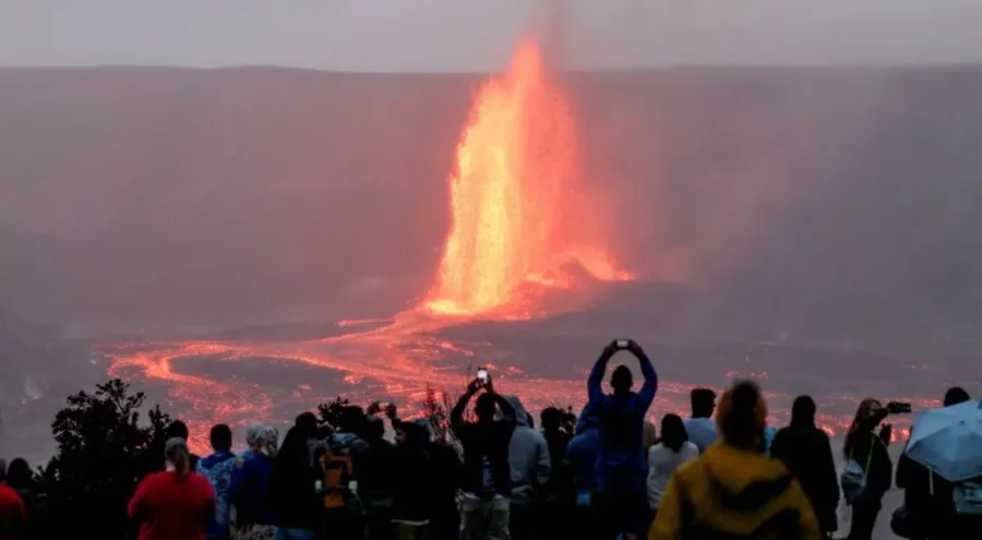 Kilauea bir yılda 40'ıncı defa patladı