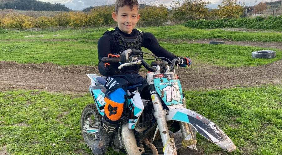 Bursalı Poyraz Türkiye Mini Motokros Şampiyonu oldu