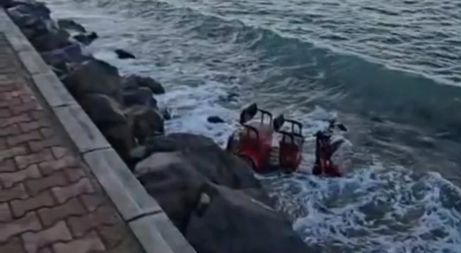 Bursa'da yürekleri ağıza getiren kaza! İki kişi denize düştü