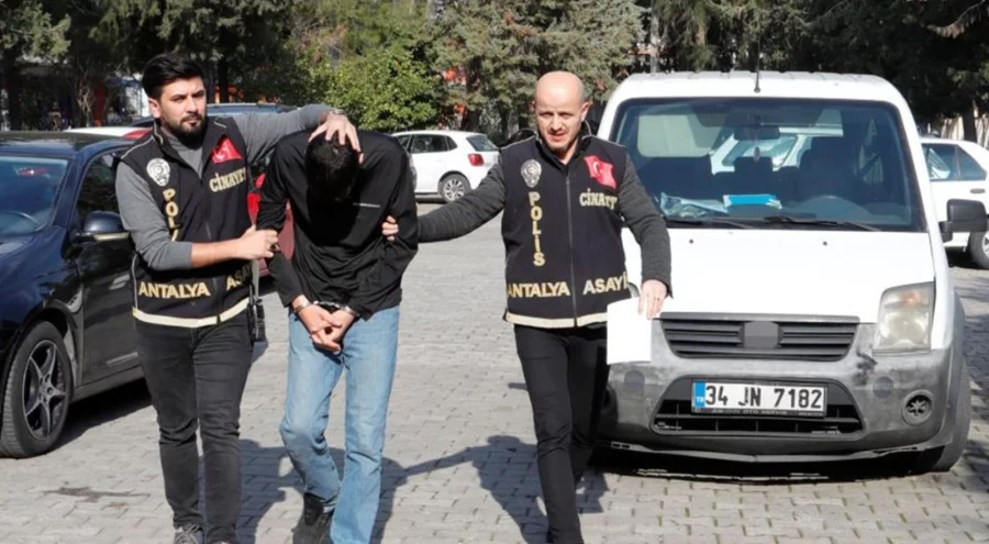 Antalya'da cinayet davasında eşi öldürülen kadın: Kızımı kaçırıp kapının önüne attılar