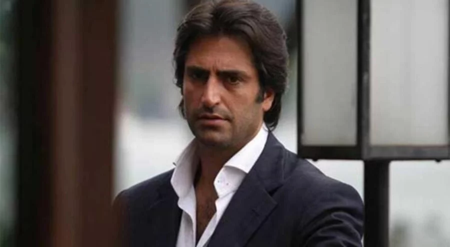 Şarkıcı ve yönetmen Mahsun Kırmızıgül eleştirilere isyan etti