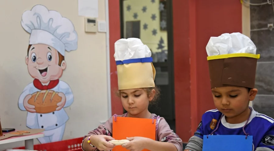 Osmangazi'de minikler buğdaydan ekmeğe uzanan yolculuğa çıktı