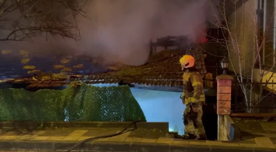 Ümraniye'de gecekonduda çıkan yangın kontrol altına alındı