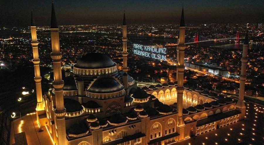 Bugün Miraç Kandili