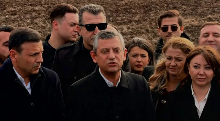 Özgür Özel'den İmamoğlu'nun diploma davası sonrası açıklama: Tayyip Bey'in rakibi diye 35 sene önce adamın aldığı diploma iptal edilir mi?