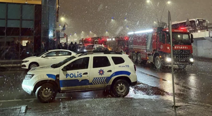 8 katlı otelde yangın paniği!