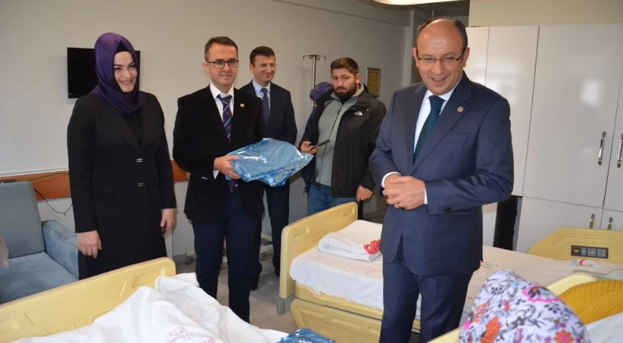 Bursa Kanserle Savaş Derneği'nden hastalara ziyaret