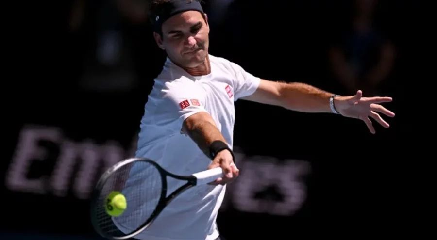 Roger Federer 3 yıl sonra döndü, seyirciyi büyüledi