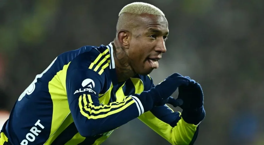 Alanya'daki düelloda kazanan Fenerbahçe: Alanyaspor 2-3 Fenerbahçe