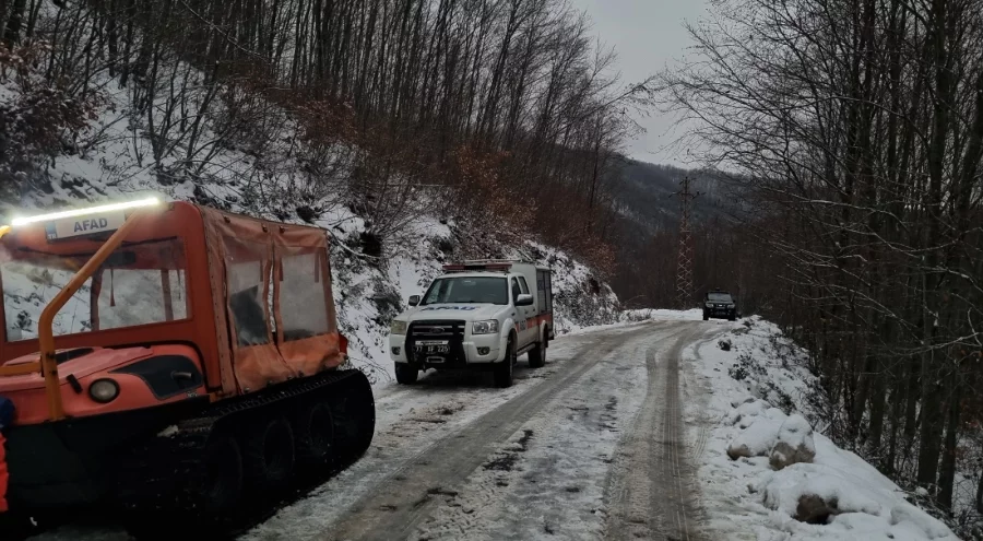 Yalova'da kar yağışı nedeniyle mahsur kalan 35 kişi kurtarıldı
