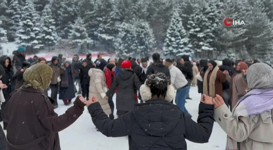 Bursa'da düzenlenen Kış Festivali'ne yoğun ilgi