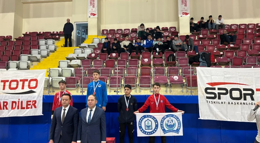 Minderde Yıldırım rüzgarı esti