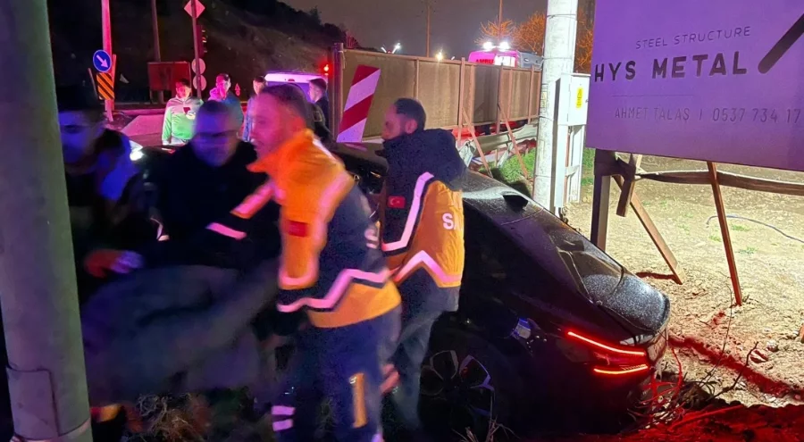 Bursa'da trafik kazasında can pazarı! Yaralılar var...