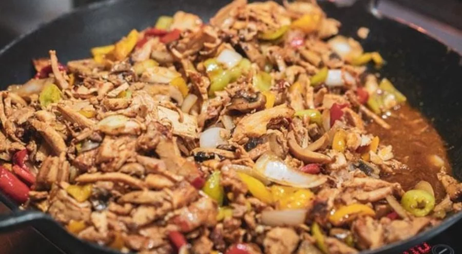 Bursa'da soğuk zincir alarmı! Tavuk soteden zehirlenen aile hastanelik oldu