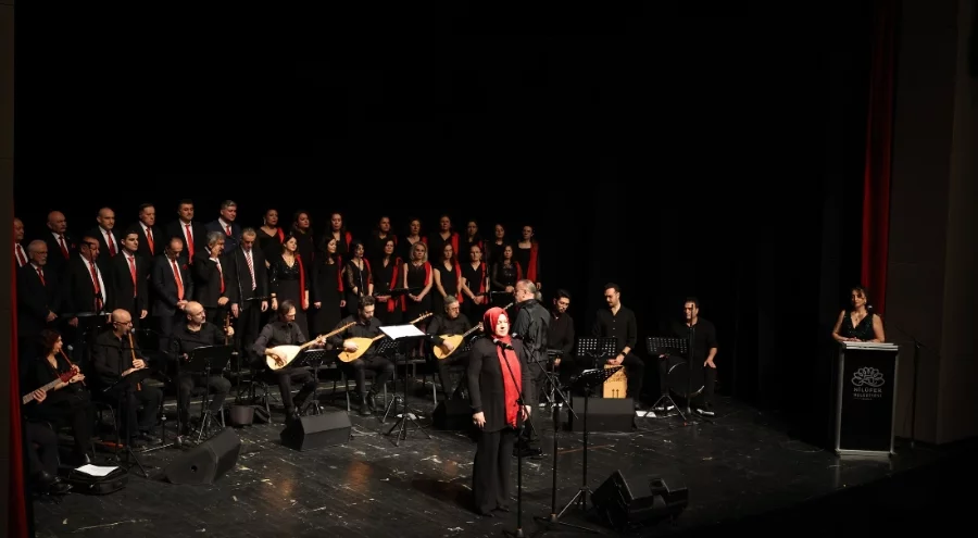 Nilüfer Belediyesi Türk Halk Müziği Korosu, yeni sezona muhteşem konserle başladı