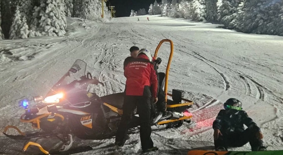 Uludağ'da mahsur kalan vatandaşlar kurtarıldı