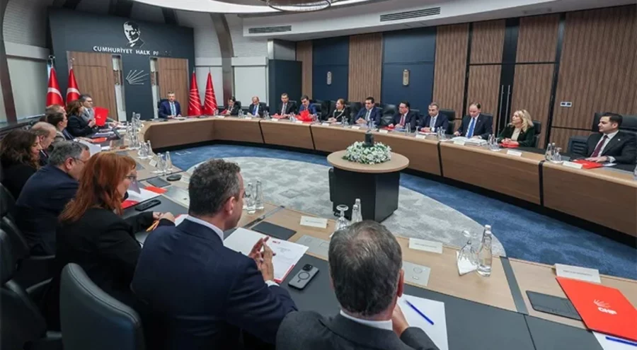 CHP'nin MYK toplantısında gündem İBB davası: Silivri'de "uzun soluklu" eylem planı