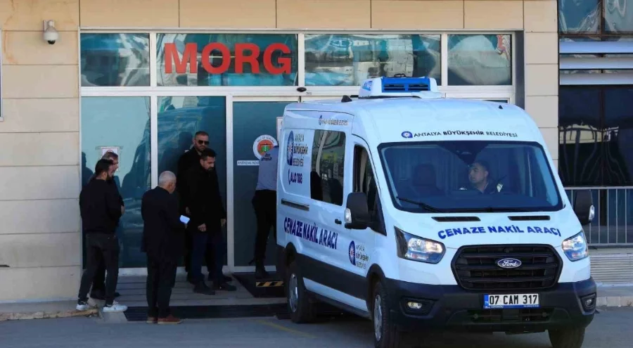 Antalya'da 3 aylık eşini silahla öldüren koca tutuklandı