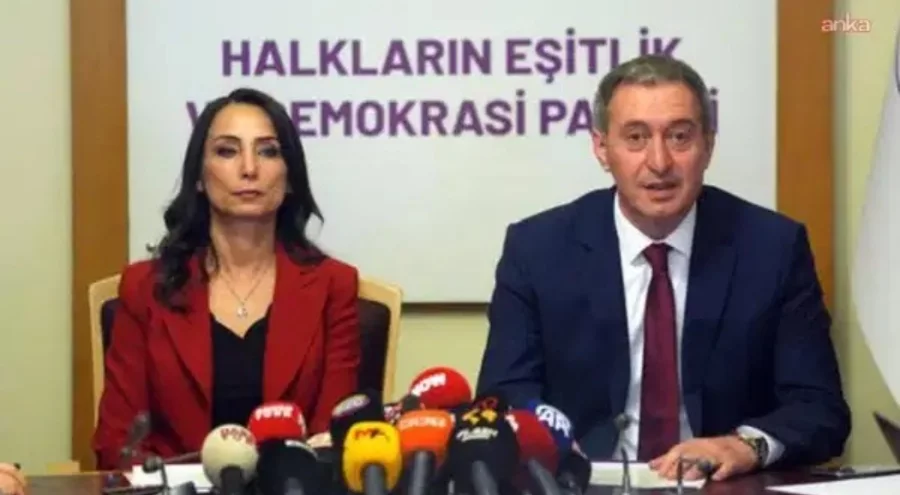 Nusaybin'de bayrak indirilmişti! DEM'li Hatimoğulları ve Bakırhan'dan ilk açıklama geldi!