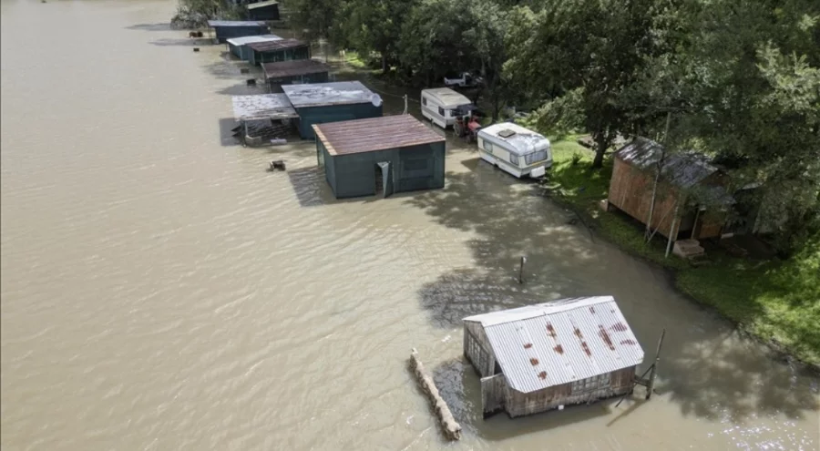 Güney Afrika'daki sellerde 37 kişi hayatını kaybetti