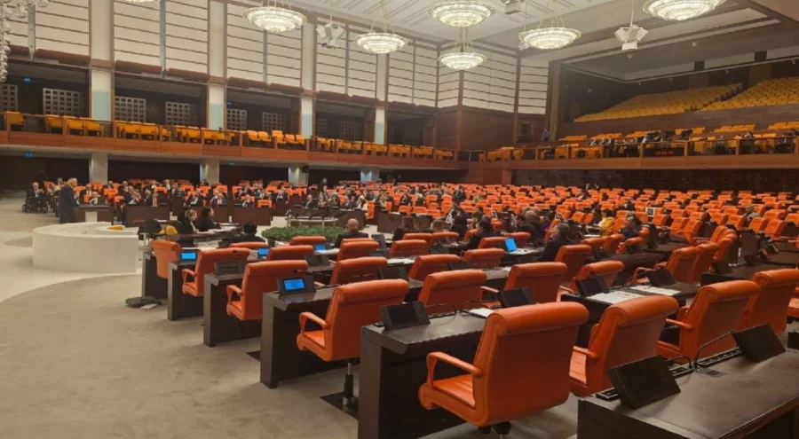 Meclis'te engelli, yaşlı ve bakım aylıklarına yönelik öneriler reddedildi