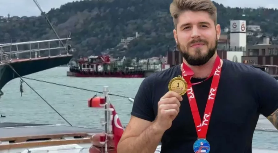 İstanbul Boğazı'nda bulunan cansız bedendeki mayo Rus yüzücüye ait çıktı