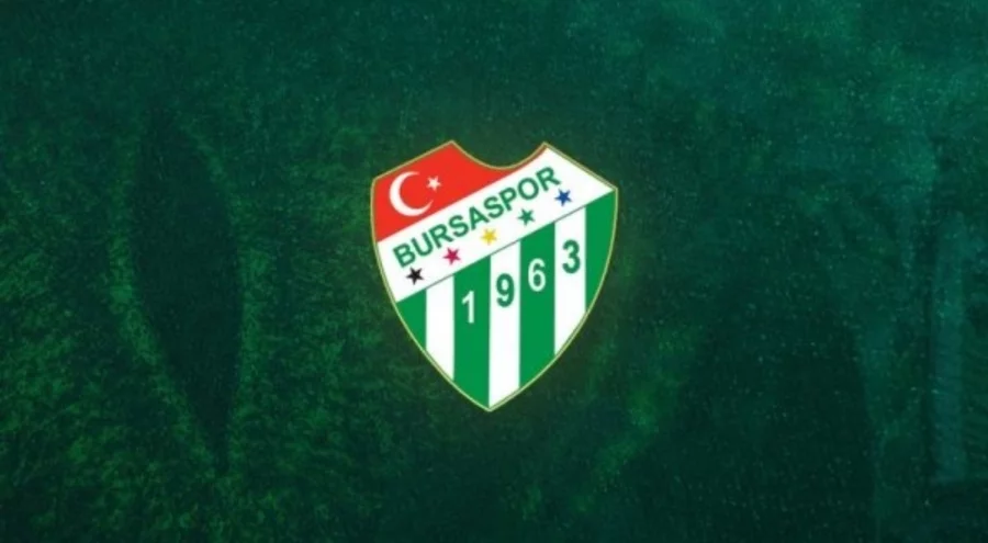 Bursaspor duyurdu! Tecrübeli oyuncu ile yollar ayrıldı...